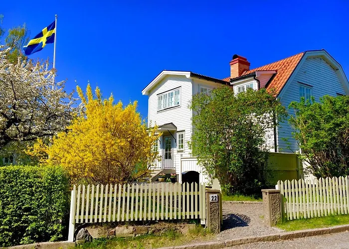 Family Villa Near Sea And Stockholm City